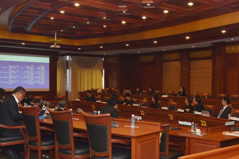 600719p 02 11zon scaled