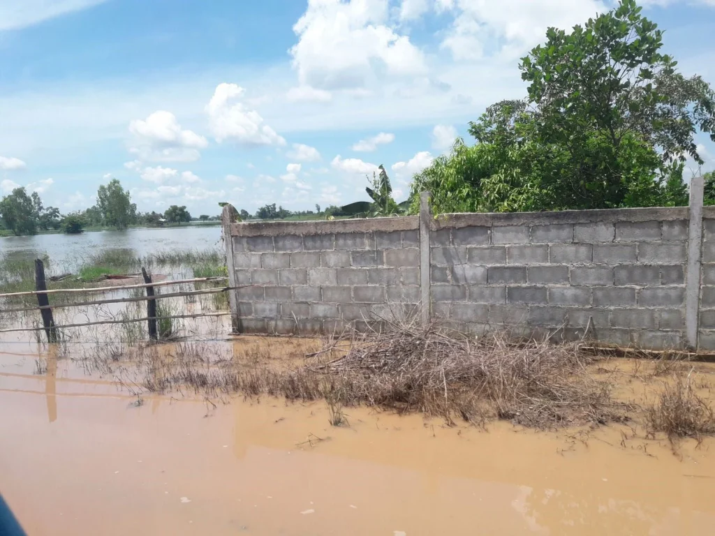 ลงพื้นที่มอบเงินช่วยเหลือผู้ประสบอุทกภัย จ.กาฬสินธุ์