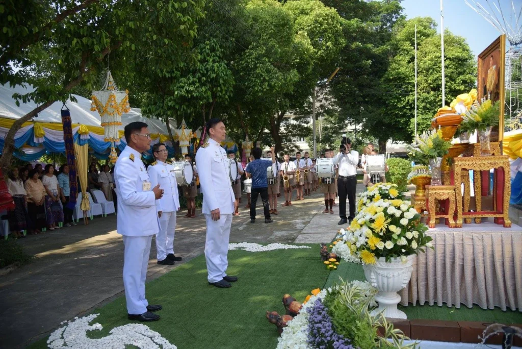 พิธีถวายผ้าพระกฐินพระราชทาน ประจำปี 2560