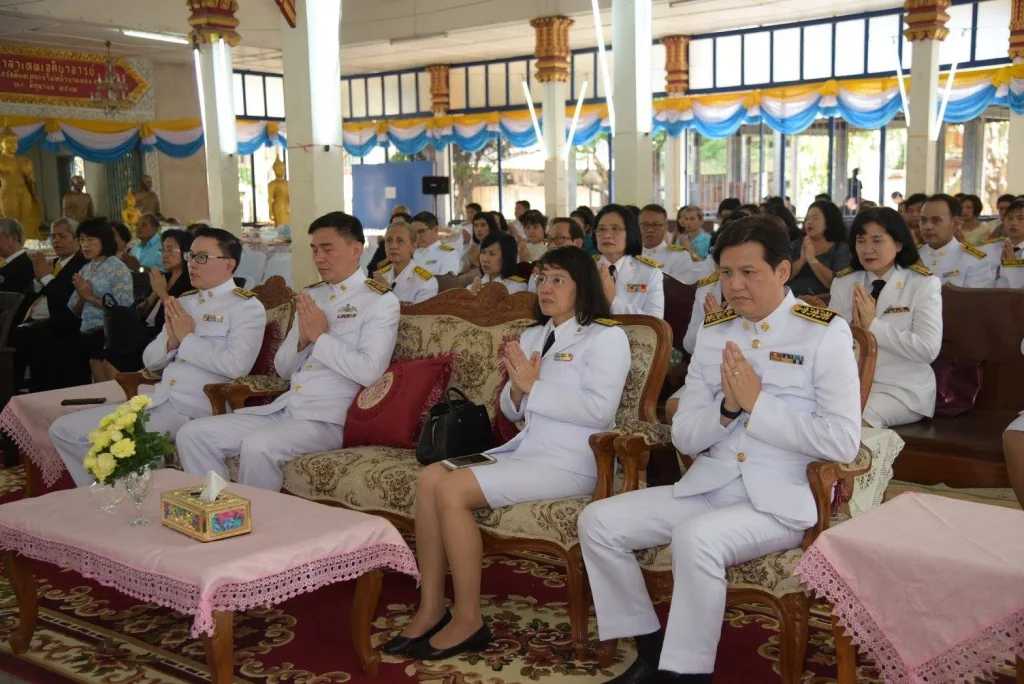 พิธีถวายผ้าพระกฐินพระราชทาน ประจำปี 2560