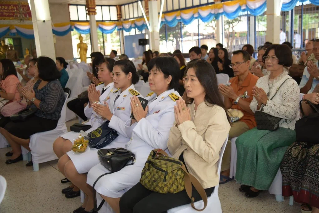 พิธีถวายผ้าพระกฐินพระราชทาน ประจำปี 2560