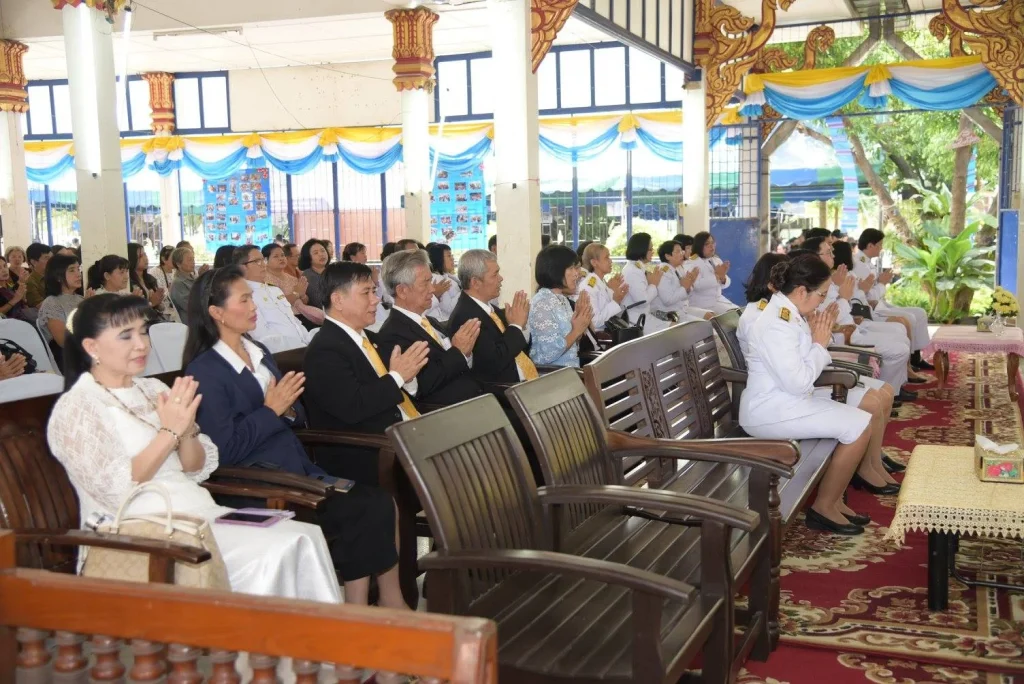 พิธีถวายผ้าพระกฐินพระราชทาน ประจำปี 2560