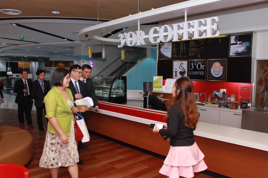 Guangdong University of Technology เยือนสถาบัน