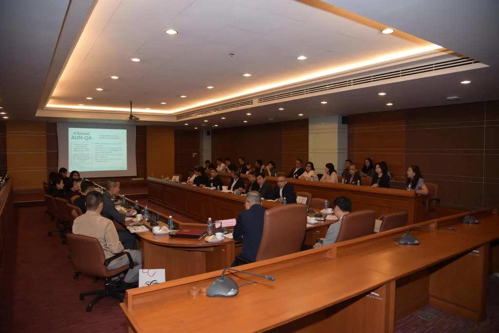 คณะผู้บริหารโรงเรียนนายร้อยตำรวจ ดูงานและเยี่ยมชมสถาบัน