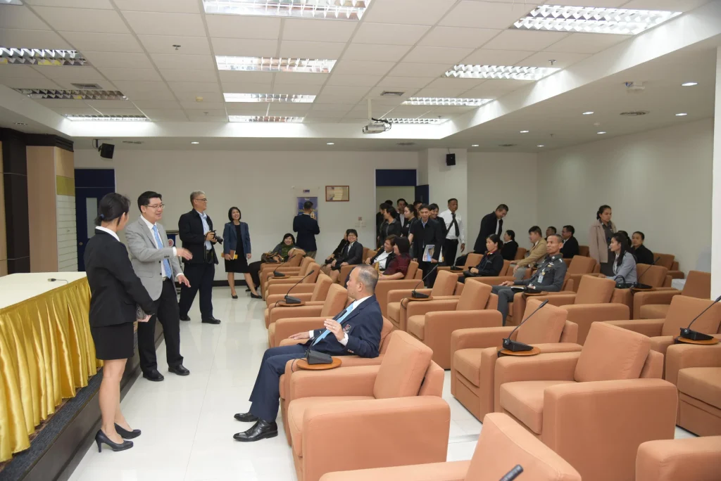 คณะผู้บริหารโรงเรียนนายร้อยตำรวจ ดูงานและเยี่ยมชมสถาบัน