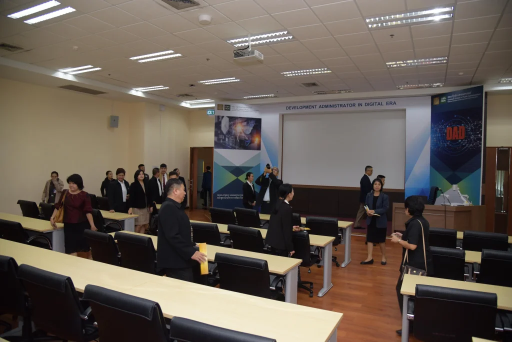 คณะผู้บริหารโรงเรียนนายร้อยตำรวจ ดูงานและเยี่ยมชมสถาบัน