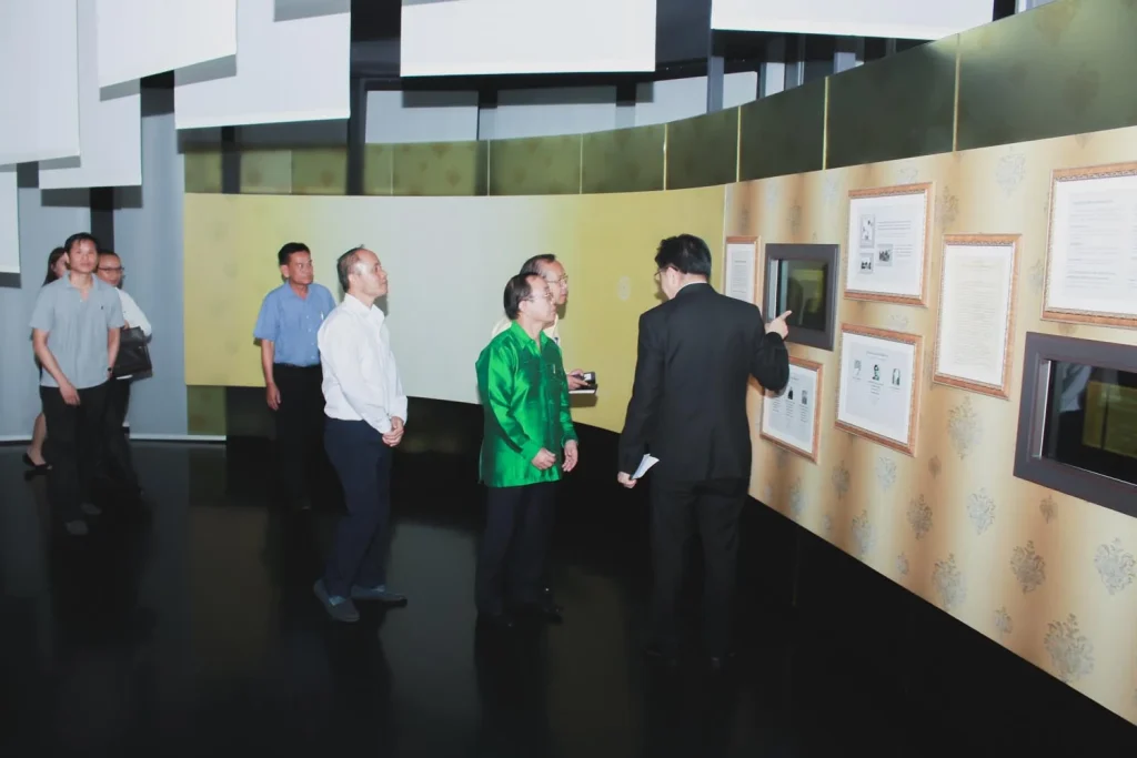 601228 06 สถานเอกอัครราชทูต สาธารณรัฐประชาธิปไตยประชาชนลาว เยือนสถาบัน