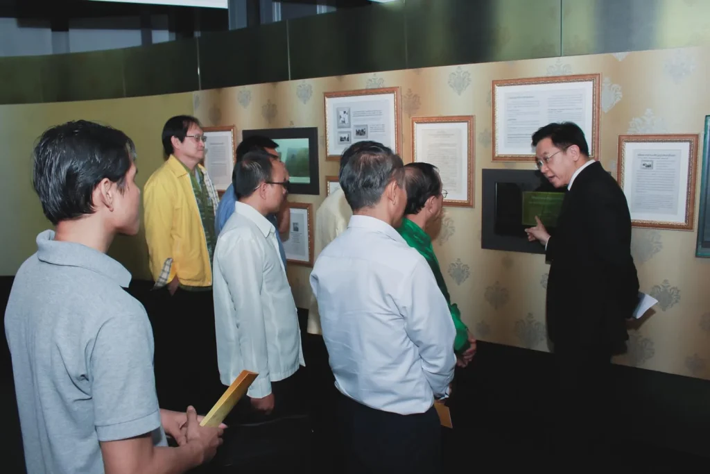 601228 07 สถานเอกอัครราชทูต สาธารณรัฐประชาธิปไตยประชาชนลาว เยือนสถาบัน