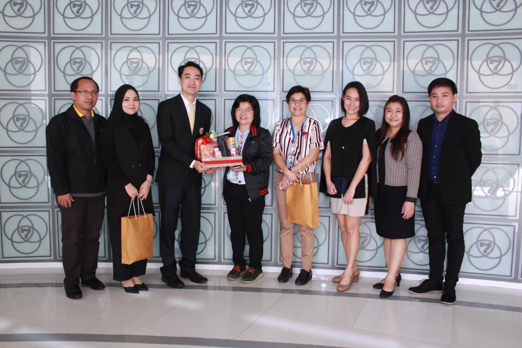 มอบกระเช้าสวัสดีปีใหม่ประจำปี 2561 แก่สื่อมวลชน