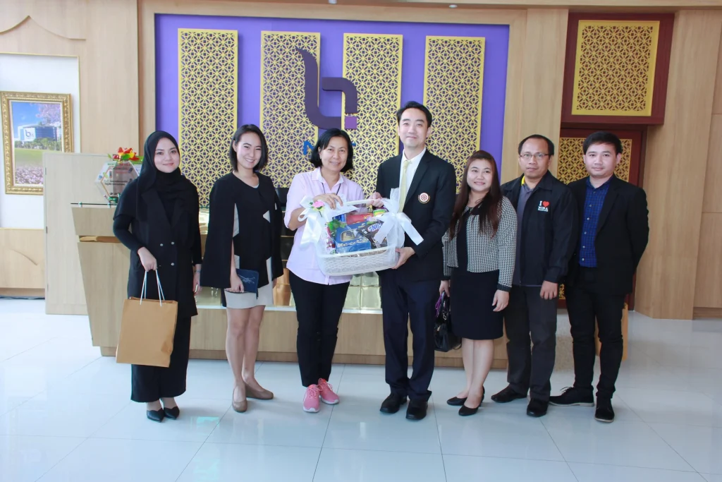 มอบกระเช้าสวัสดีปีใหม่ประจำปี 2561 แก่สื่อมวลชน