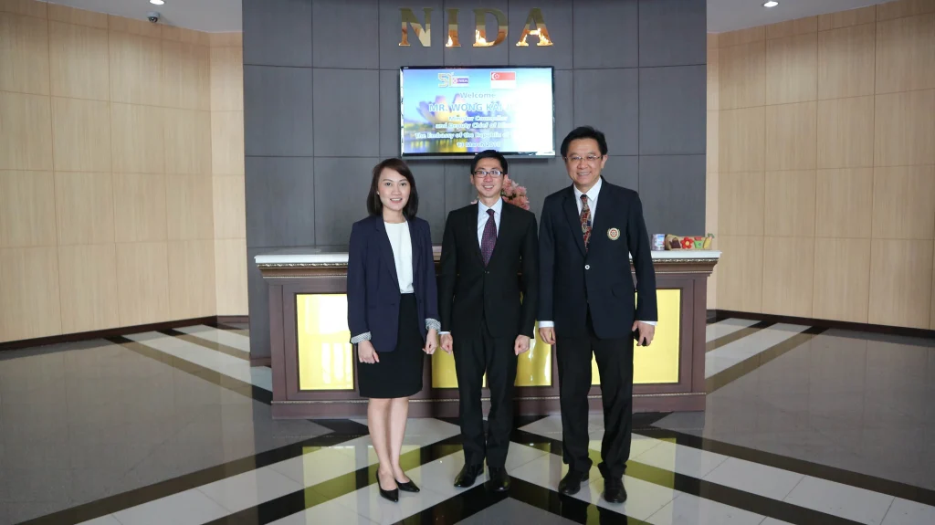 610313 06 scaled Embassy of the Republic of Singapore เยือนสถาบัน