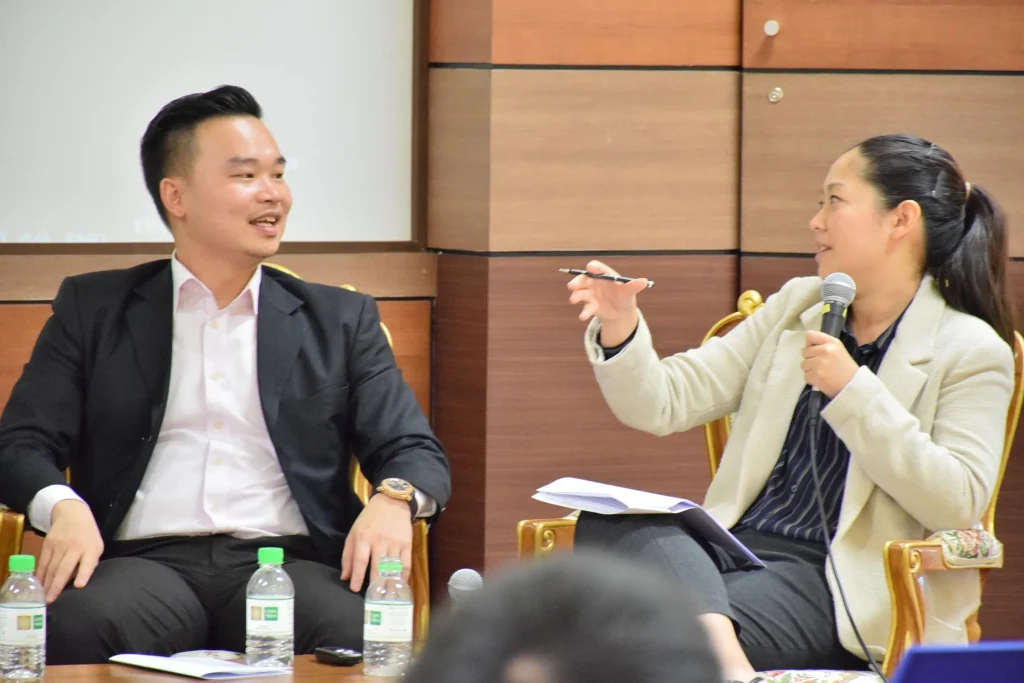 NIDA Wisdom Forum : ดราม่าแท็กซี่ไทย แก้ตรงไหนถึงลงตัว