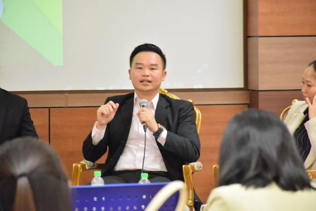 NIDA Wisdom Forum : ดราม่าแท็กซี่ไทย แก้ตรงไหนถึงลงตัว