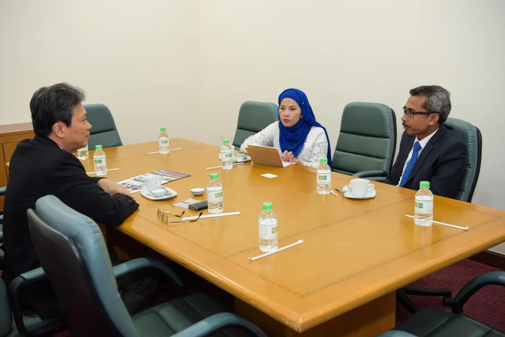 Razak School of Government (RSOG) เยือนสถาบัน