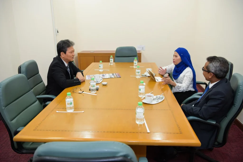 Razak School of Government (RSOG) เยือนสถาบัน