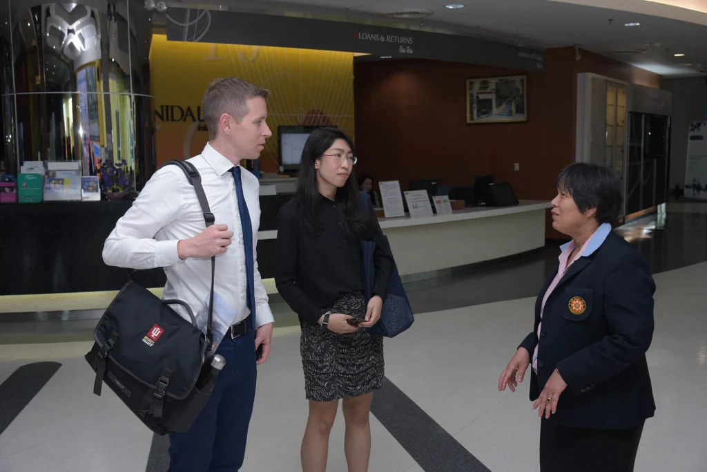 610516 02 Indiana University และ Kenan Institute Asia เยือนสถาบัน
