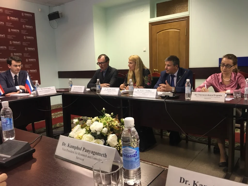 เยือน North-West Institute of Management of RANEPA