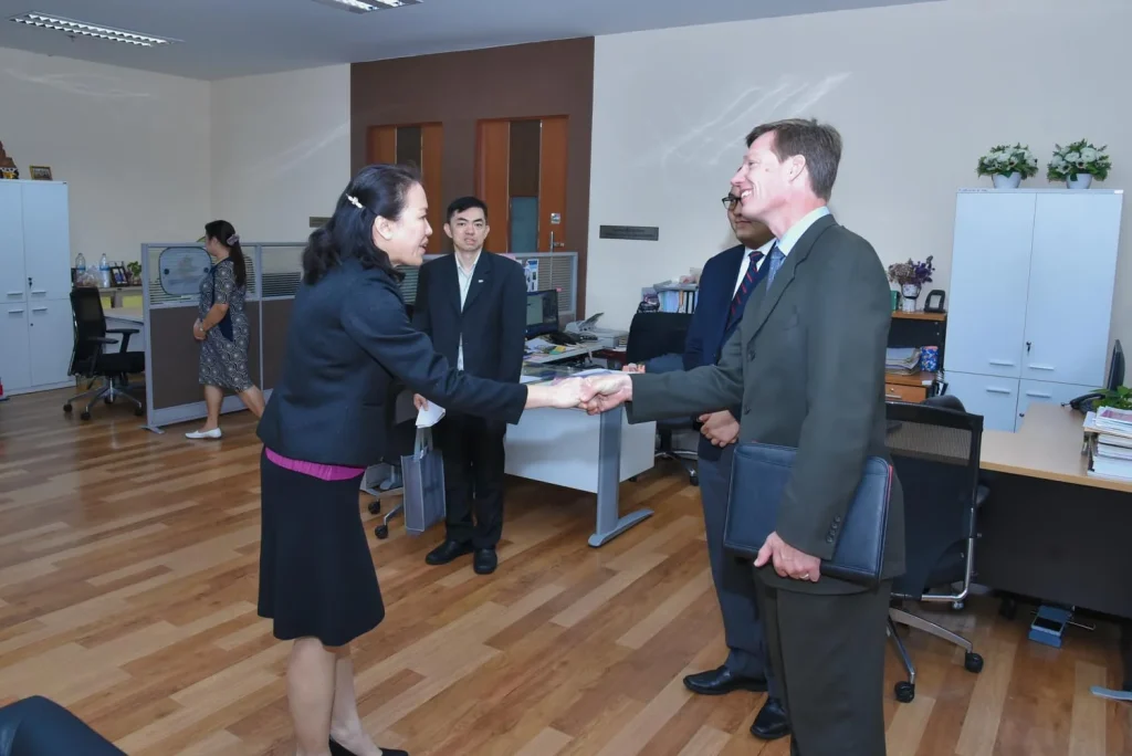 Indiana University (IU) เยือนสถาบัน