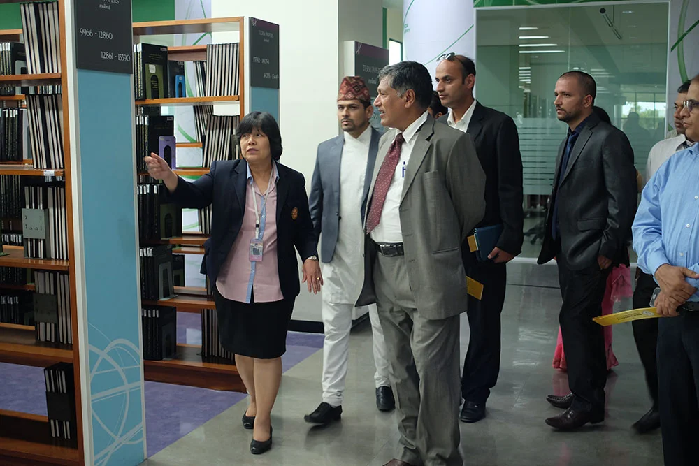 610905 02 คณาจารย์ และนักศึกษาจาก Tribhuvan University ประเทศเนปาล เยือนสถาบัน