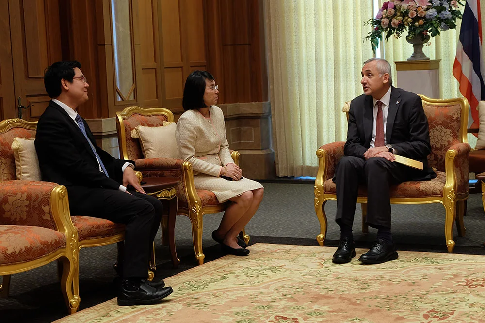 610907 04 เอกอัครราชทูตราชอาณาจักรเบลเยี่ยม ประจำประเทศไทย เยือนสถาบัน