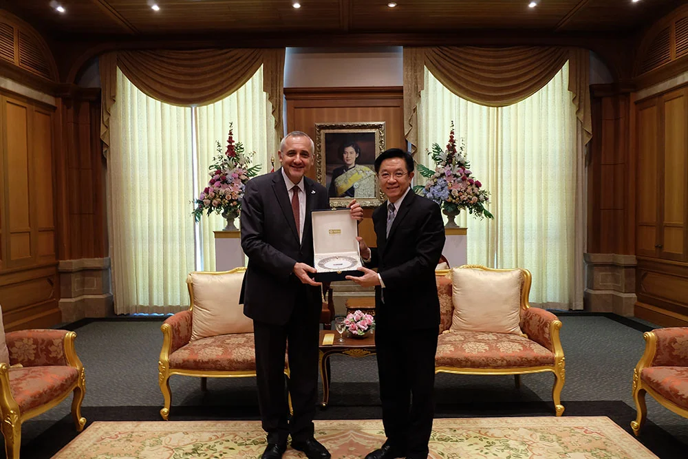 610907 05 เอกอัครราชทูตราชอาณาจักรเบลเยี่ยม ประจำประเทศไทย เยือนสถาบัน