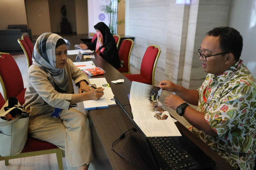 610909 17 NIDA 2nd International Education Road Show