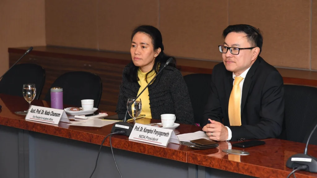 HUST เยือนสถาบัน