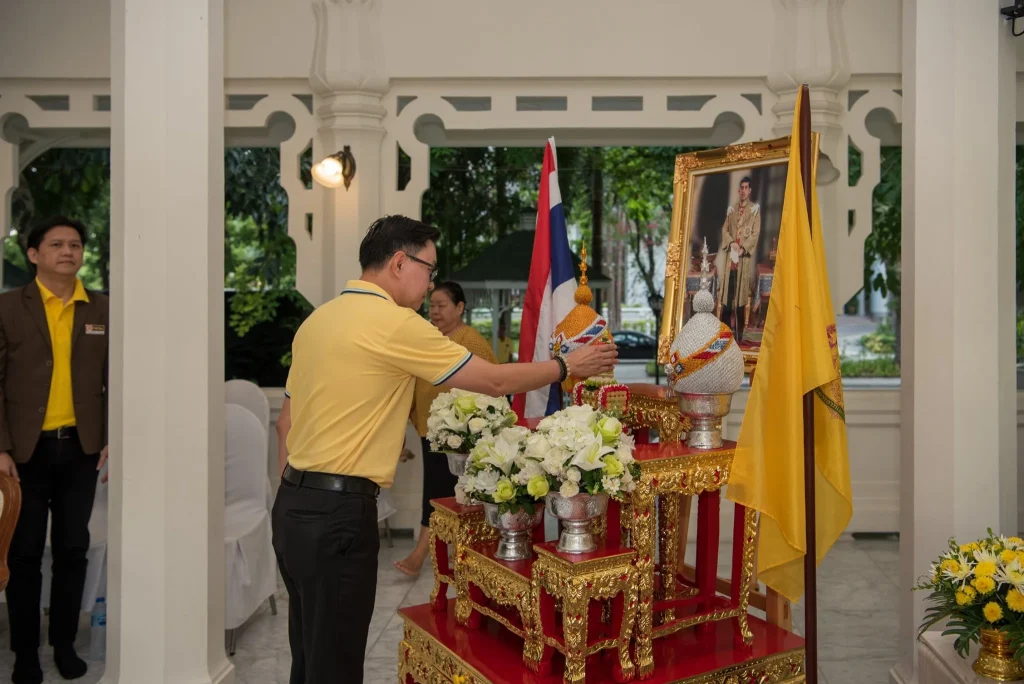 พิธีถวายพระพรชัยมงคลพระบาทสมเด็จพระเจ้าอยู่หัว