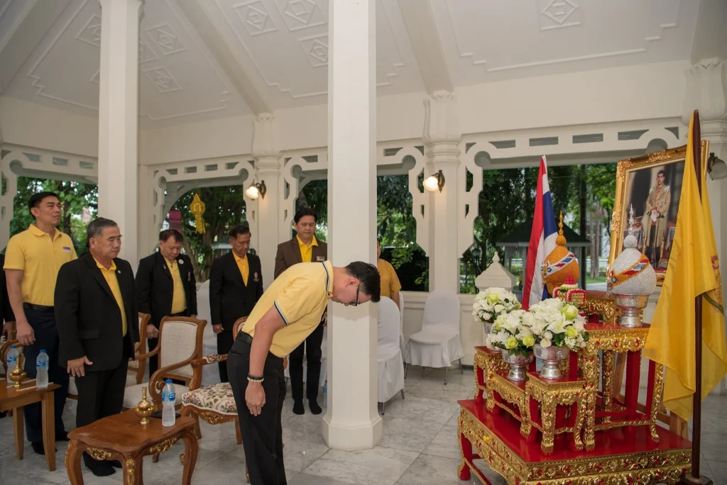 พิธีถวายพระพรชัยมงคลพระบาทสมเด็จพระเจ้าอยู่หัว
