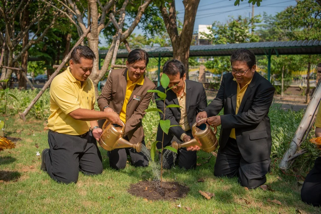 พิธีถวายพระพรชัยมงคลพระบาทสมเด็จพระเจ้าอยู่หัว