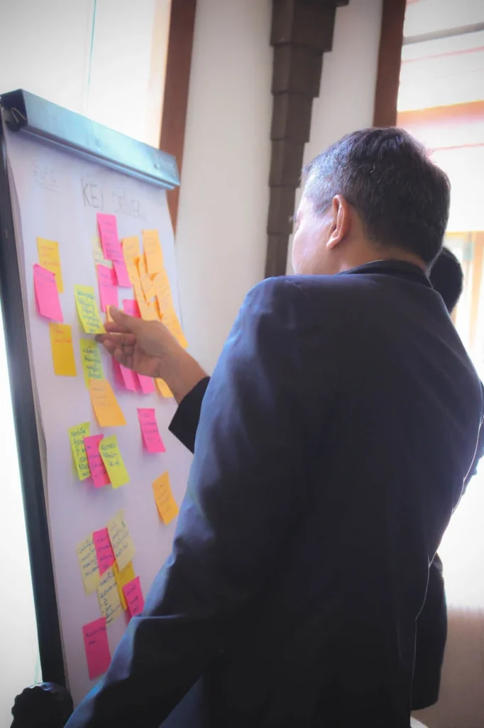 EXECUTIVE ALUMNI REDESIGN NIDA TOGETHER