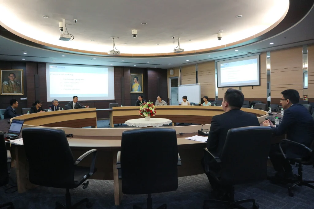 National Chengchi University เยือนสถาบัน