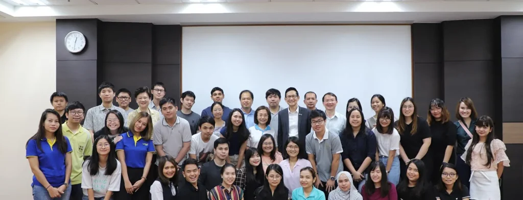 บรรยาย เรื่อง สถานการณ์พลังงานและกลยุทธ์องค์กร ปตท.