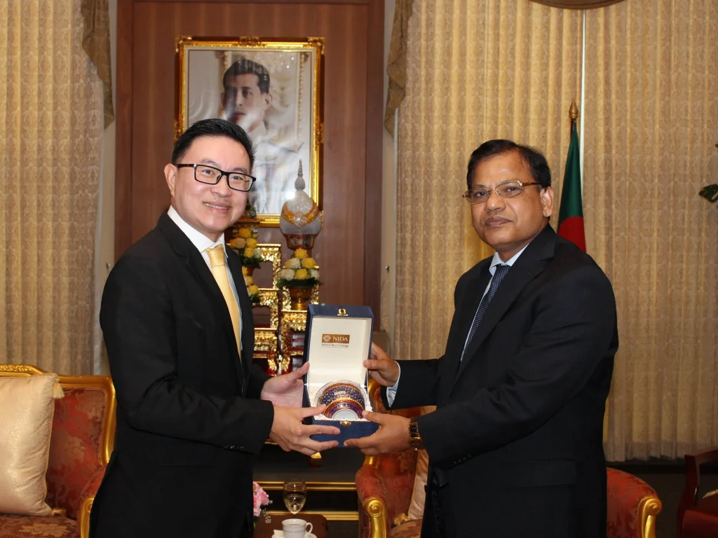 สถานเอกอัครราชทูต สาธารณรัฐประชาชนบังคลาเทศประจำประเทศไทย เยือนสถาบัน