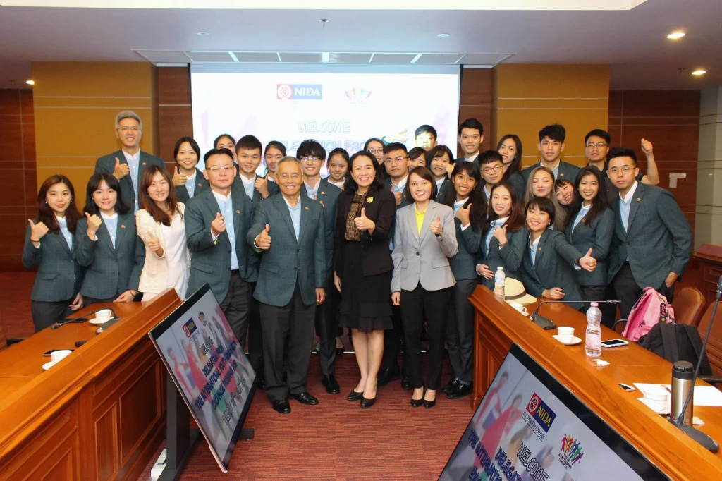 International Youth Ambassadors Exchange Program 2019 เยือนสถาบัน