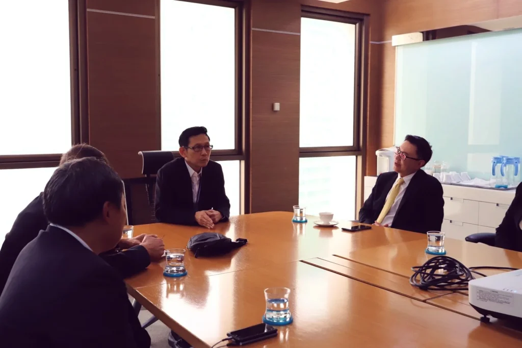 630117e 01 แสดงความยินดี