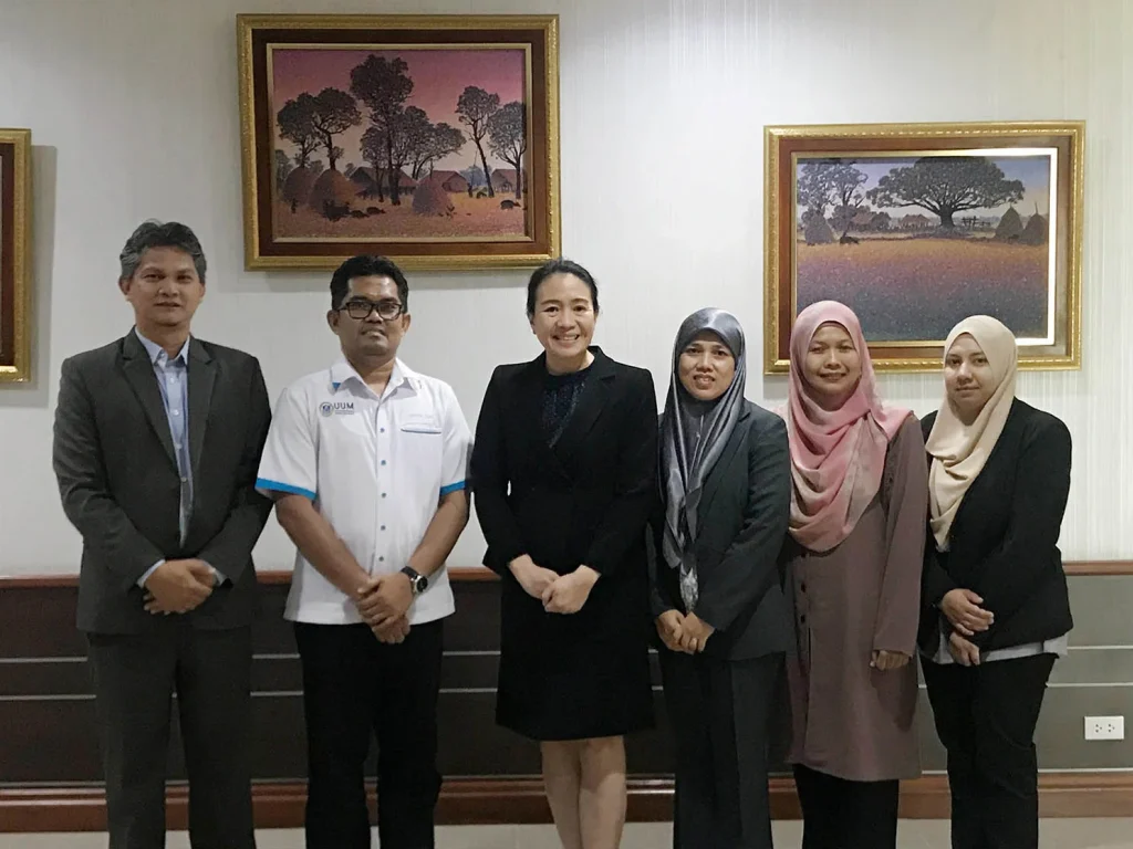 Universiti Utara Malaysia เยือนสถาบัน