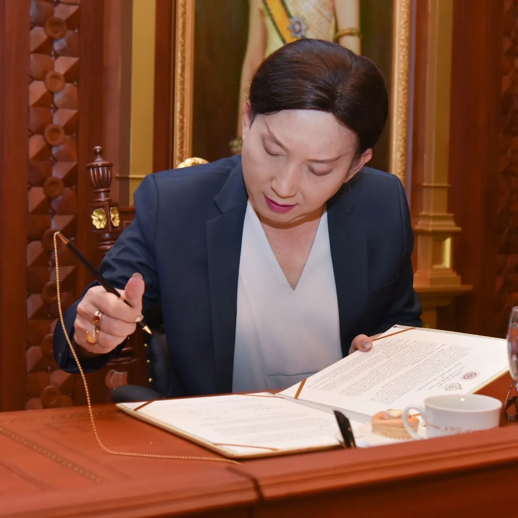 630708 07 MOU GSTM NIDA – สมาคมภาษาเพื่อการศึกษา อาชีพและธุรกิจนำเที่ยว