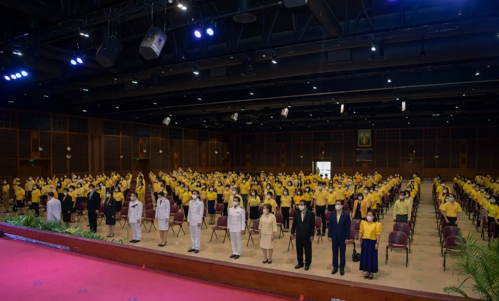 พิธีถวายสัตย์ปฏิญาณเพื่อเป็นพนักงานของรัฐที่ดีและพลังของแผ่นดิน