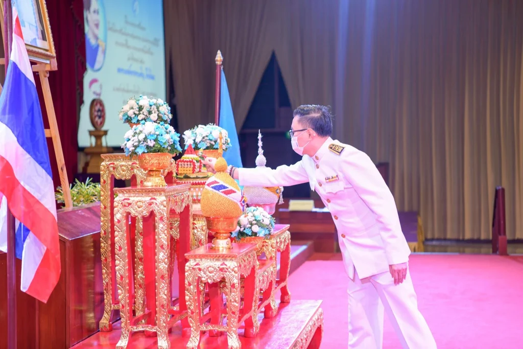 630811 02 พิธีถวายพระพรชัยมงคล สมเด็จพระนางเจ้าสิริกิติ์ พระบรมราชินีนาถ พระบรมราชชนนีพันปีหลวง”