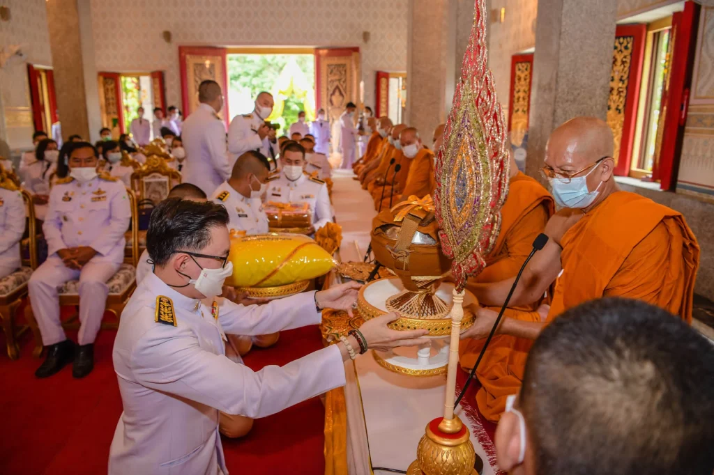 631030 15 พิธีถวายผ้าพระกฐินพระราชทาน ประจำปี 2563