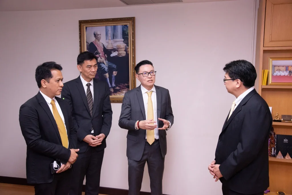 มอบกระเช้าสวัสดีปีใหม่ในโอกาสวันขึ้นปีใหม่ 2564