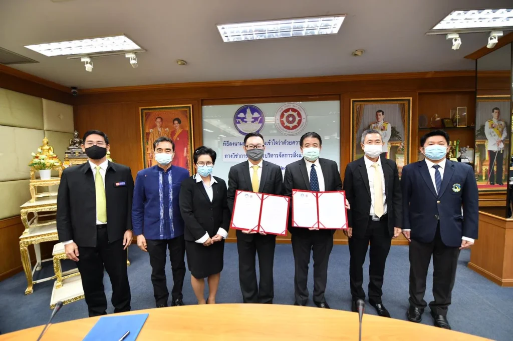 640219MOU 04 ก.ท่องเที่ยวฯ จับมือ “นิด้า” ขานรับ “โมเดลเศรษฐกิจ BCG” จับมือ “นิด้า” ร่วมพัฒนาการท่องเที่ยวยุคใส่ใจสิ่งแวดล้อม