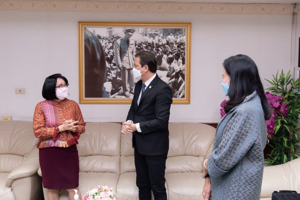 เข้าพบและสวัสดีปีใหม่ กรมประชาสัมพันธ์