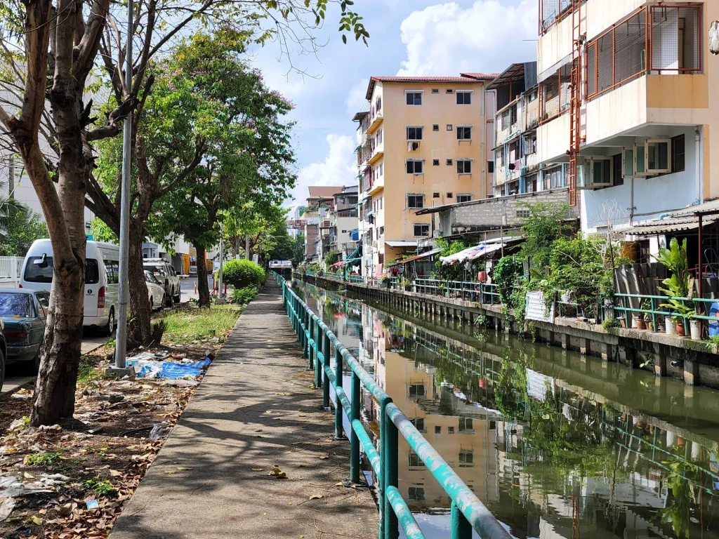 NIDA ลงพื้นที่สำรวจสายคลองตาหนัง