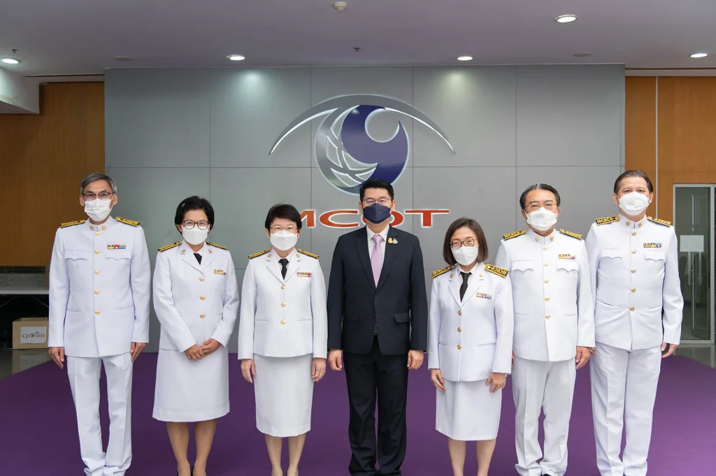 650526nida 03 ร่วมบันทึกเทปถวายพระพร เนื่องในโอกาสมหามงคลเฉลิมพระชนมพรรษา สมเด็จพระนางเจ้าสุทิดา พัชรสุธาพิมลลักษณ พระบรมราชินี