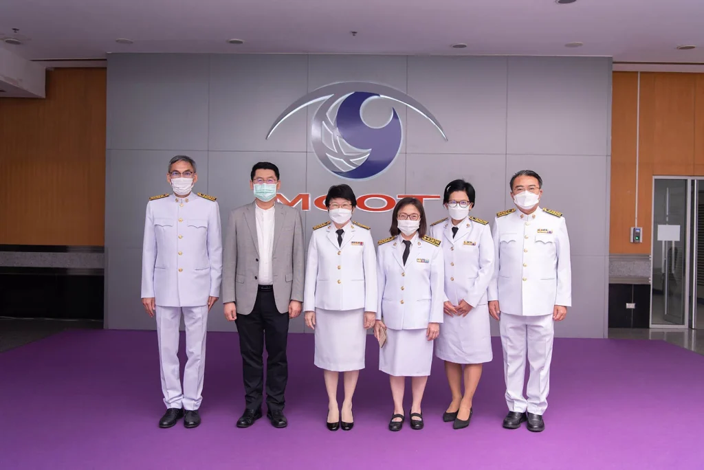 ร่วมบันทึกเทปถวายพระพร เนื่องในโอกาสมหามงคลเฉลิมพระชนมพรรษา พระบาทสมเด็จพระปรเมนทรรามาธิบดีศรีสินทรมหาวชิราลงกรณ พระวชิรเกล้าเจ้าอยู่หัว