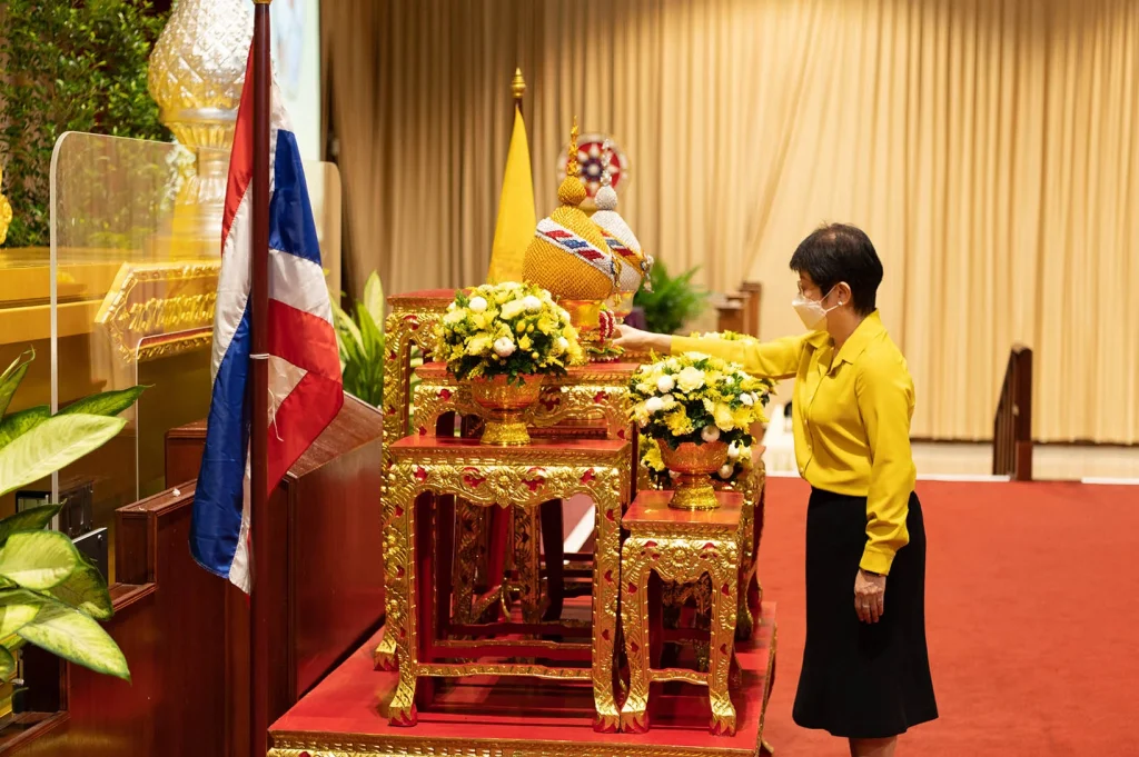 นิด้า จัดพิธีถวายสัตย์ฯ เนื่องในโอกาสวันเฉลิมพระชนมพรรษาพระบาทสมเด็จพระเจ้าอยู่หัว