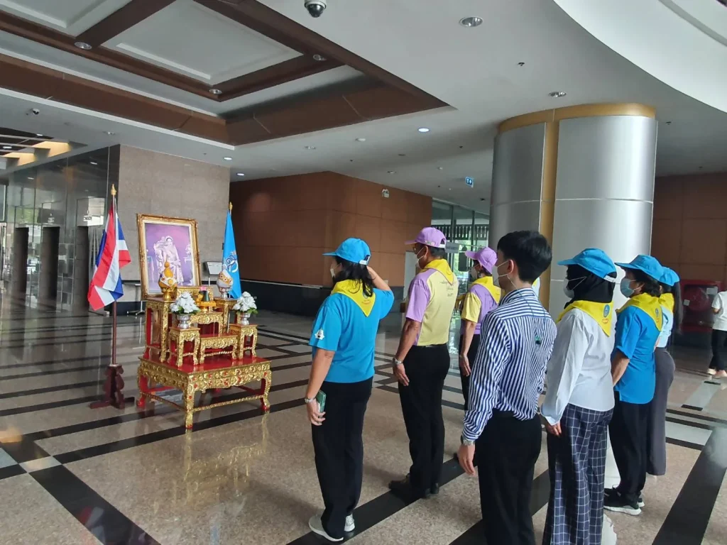 650811.904 01 นิด้า ปลูกต้นไม้เฉลิมพระเกียรติ สมเด็จพระนางเจ้าสิริกิติ์ พระบรมราชินีนาถ พระบรมราชชนนีพันปีหลวง