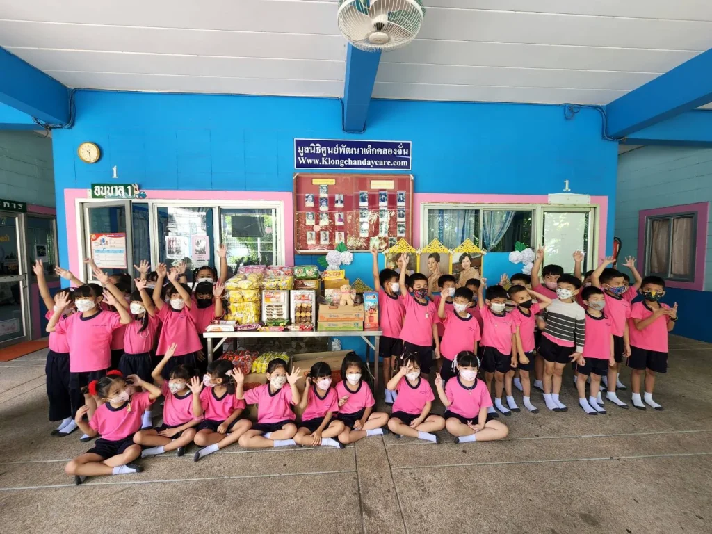 650819 04 ‘NIDA USR’ จัดกิจกรรมระดมทุน ช่วยเหลือน้องๆ ‘ศูนย์พัฒนาเด็กก่อนวัยเรียน’ ชุมชนคลองจั่น